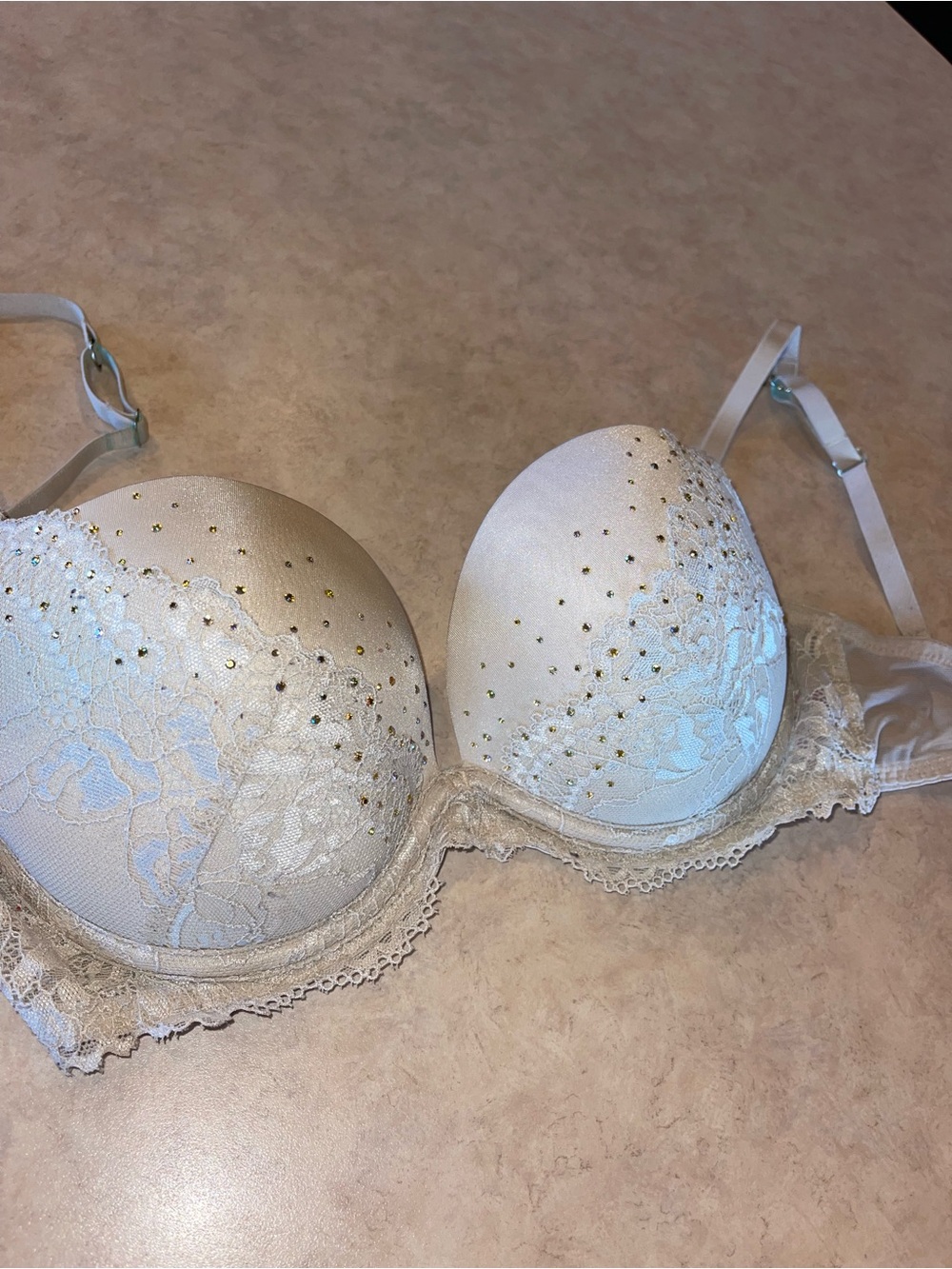 La SENZA Beyond Sexy Ivory Lace Push-Up Bra with Gold Studs